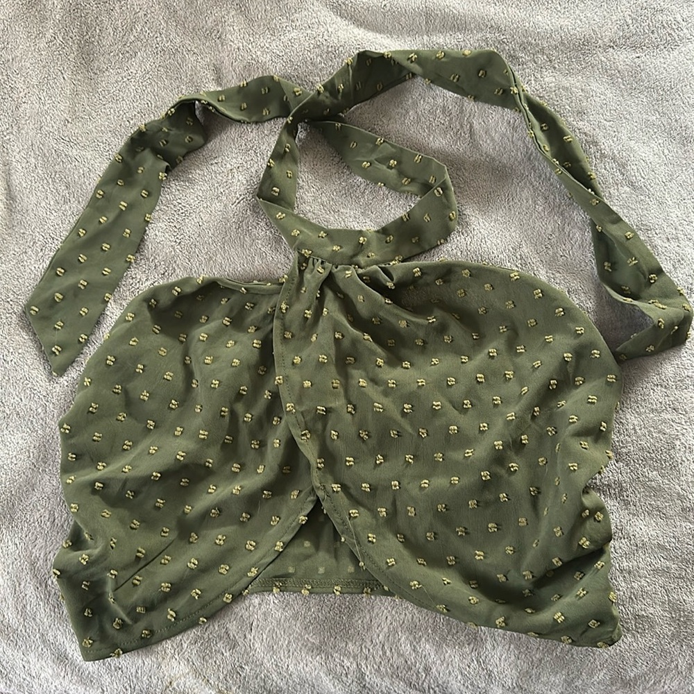 Tie halter top